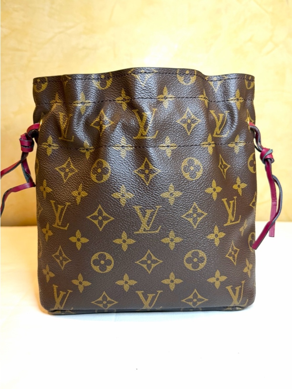 Louis Vuitton Monogram Noe Pouch Fuchsia